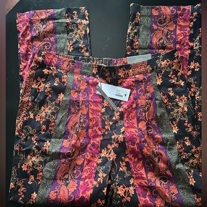 Soft Surrounds Curio Pants